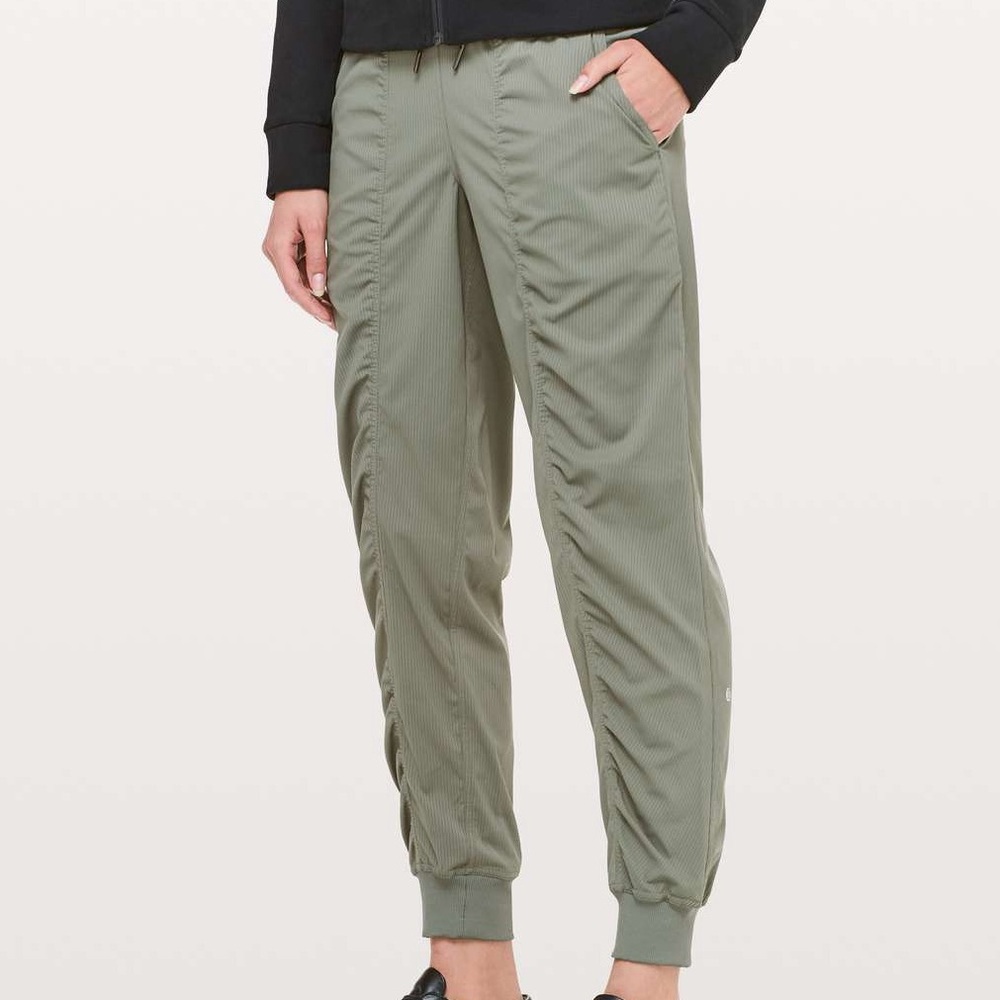 🍋Lululemon🍋 Dance Studio Jogger